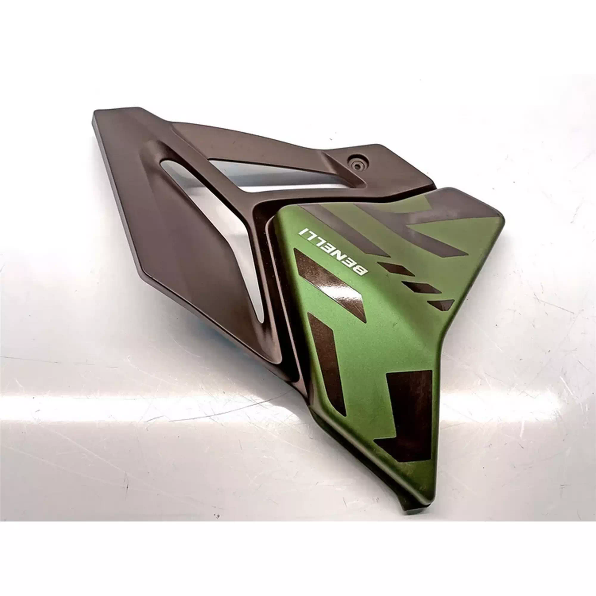 BENELLI TRK 702 X RADYATÖR MUHAFAZA DEKORU SOL YEŞİL #KM 88107
